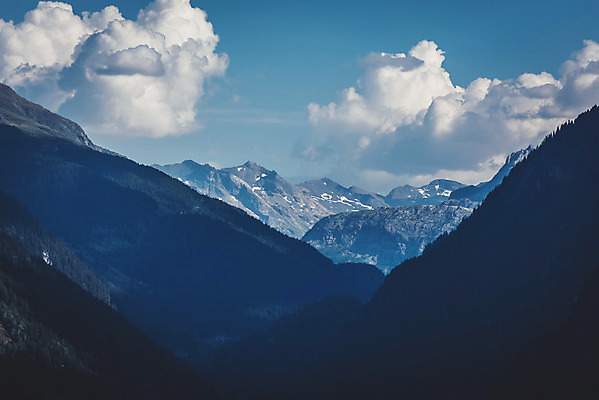 포토 JPG 주간 나무 구름 해외풍경 유럽풍경 자연 하늘 산 풍경 사람없음 야외 소나무 숲 산장 알프스 국내포토 자연요소 식물 해외 유럽 생태계 파일형식