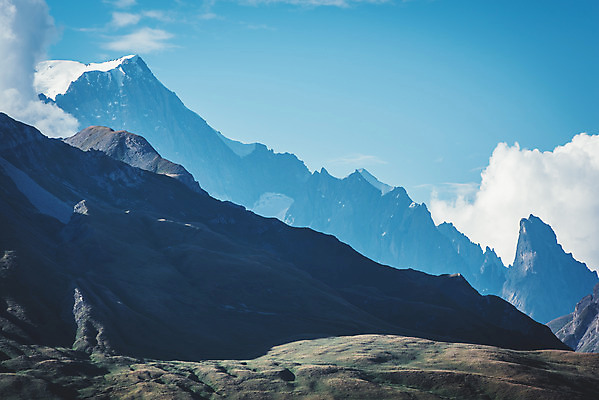 포토 JPG 주간 구름 해외풍경 유럽풍경 자연 하늘 산 풍경 사람없음 야외 산등성이 알프스 국내포토 자연요소 해외 유럽 생태계 파일형식