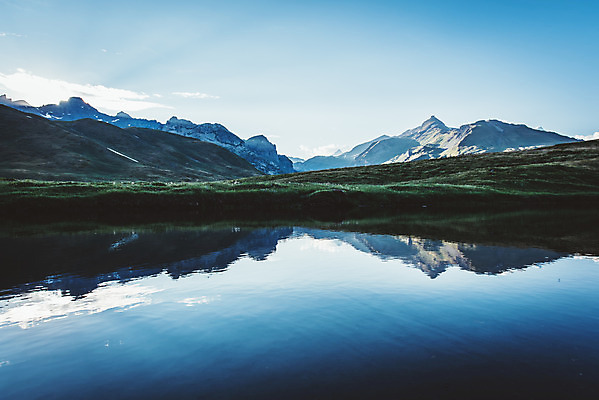 포토 JPG 주간 구름 해외풍경 호수 유럽풍경 자연 하늘 산 풍경 초원 사람없음 야외 반사 산등성이 알프스 국내포토 자연요소 해외 유럽 생태계 파일형식