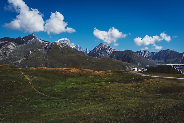 포토 JPG 주간 구름 해외풍경 유럽풍경 자연 하늘 스키장 산 풍경 초원 사람없음 야외 알프스 국내포토 자연요소 해외 유럽 생태계 파일형식
