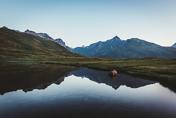 포토 JPG 주간 해외풍경 호수 유럽풍경 자연 하늘 아침 산 풍경 사람없음 야외 반사 알프스 국내포토 자연요소 해외 유럽 생태계 파일형식