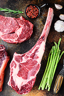 포토 JPG 해외이미지 채소 뼈 생고기 스테이크 근접촬영 사람없음 특수부위 토마호크 해외포토 뷰포인트 서양음식 육류 부위 파일형식 이미지허브