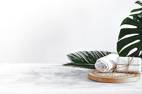 포토 JPG 해외이미지 사람없음 수건 오브젝트 스파용품 야자수잎 바디케어 수제비누 열대잎 입욕소금 해외포토 잎 위생용품 스파 미용용품 소금 비누 파일형식 이미지허브