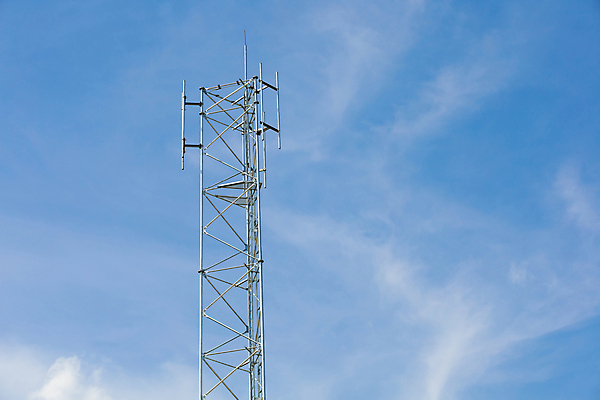 포토 JPG 해외이미지 산업 파도 인터넷 통신 하늘 모바일 세포 안테나 사람없음 파란색 스마트폰 탑 디지털 텔레비전 장비 인공위성 네트워크 역 연결 번개 무선전화기 전화기 라디오 신호 방송 전염 송신기 셀룰러 4G 해외포토 건축물 바다 컬러 교통시설 날씨 IT 전자제품 핸드폰 스마트기기 질병 감염 파일형식 이미지허브