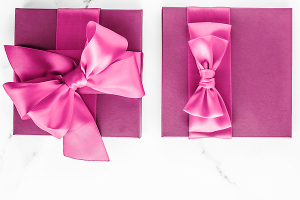 포토 JPG 해외이미지 리본 실내 사람없음 선물상자 상자 오브젝트 흰배경 대리석 해외포토 백그라운드 재료 선물 내부 흰색 파일형식 이미지허브