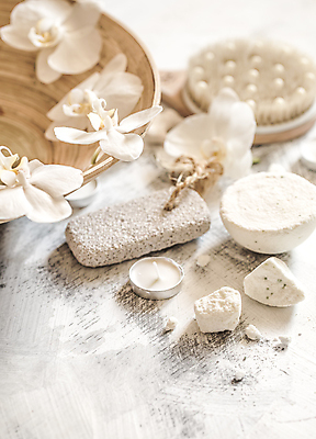 포토 JPG 해외이미지 꽃 사람없음 흰색 오브젝트 스파용품 향초 바디케어 해외포토 식물 컬러 초 스파 파일형식 이미지허브