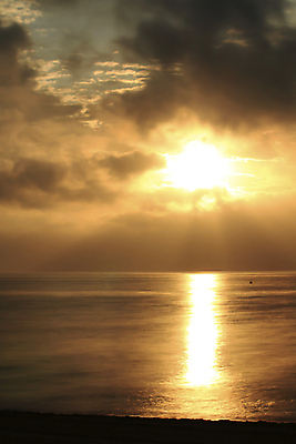포토 JPG 해외이미지 구름 계절 모래 바다 분홍색 여행 백그라운드 오렌지 자연 하늘 아침 날씨 풍경 사람없음 물 여름 파란색 빛 햇빛 태양 뷰티 평화 마을 일출 황혼 일몰 새벽 스페인 황금 야간 만들기 장면 공상 마법 알리칸테 수평선 해외포토 주간 자연요소 유럽 컬러 컨셉 과일 모션 노을 생태계 파일형식 이미지허브