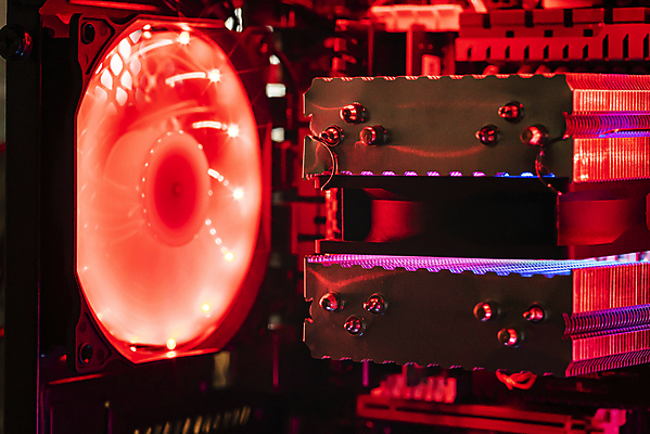 포토 JPG 해외이미지 산업 백그라운드 부분 사람없음 컴퓨터 금속 검은색 힘 장비 추위 흰색 뜨거움 부채 시원함 플라스틱 묘사 오브젝트 싱크대 싱글 프로펠러 순환 전자 온도 고립 냉각기 라디에이터 마더보드 메인보드 프로세서 하드웨어 해외포토 컬러 모션 재질 전자제품 개수대 파일형식 이미지허브