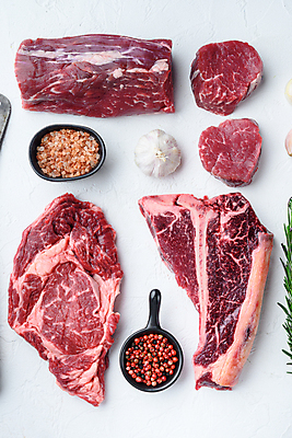 포토 JPG 해외이미지 음식 재료 뼈 건조 종류 육류 스테이크 사람없음 빨간색 검은색 소고기 바위 흰색 신선 소 자르기 들소 흰배경 날것 대리석 등심 생식 송아지고기 정육점 콘크리트 강화비석군 해외포토 컬러 백그라운드 식재료 포유류 모션 서양음식 상점 돌_바위 비석 강화도 파일형식 이미지허브