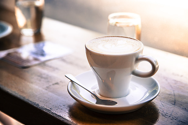 포토 JPG 해외이미지 전통 커피 아침 휴가 실내 사람없음 목재 물 주방 숟가락 이탈리아 카페 에너지 머그컵 수확 신선 뜨거움 클래식 아침식사 더위 소프트포커스 수증기 굽기 이탈리아문화 아로마 향 카푸치노 에스프레소 따뜻한음료 모카 카페인 해외포토 주간 자연요소 나무 유럽 음료 컨셉 농업 재료 날씨 촬영기법 수저 내부 컵 상점 식사 구이 유럽문화 파일형식 이미지허브