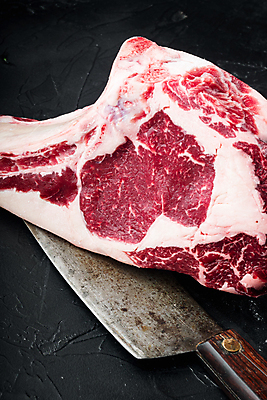 포토 JPG 해외이미지 뼈 생고기 스테이크 근접촬영 사람없음 칼 특수부위 토마호크 해외포토 뷰포인트 서양음식 육류 부위 파일형식 이미지허브