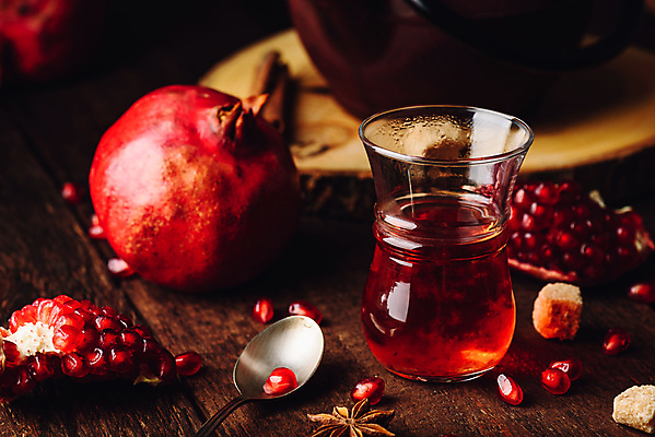 포토 JPG 해외이미지 잔 사람없음 아웃포커스 컵 숟가락 설탕 석류 석류알 해외포토 식기 과일 촬영기법 수저 파일형식 이미지허브