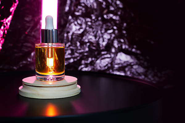 포토 JPG 해외이미지 얼굴 과학 꽃무늬 자연 유리 휴식 건강 사람없음 뷰티 약 스파 화장품 거품 신선 마사지 액체 허브 피부 유기농 향기 아로마 아로마테라피 테라피 내추럴 돌봄 보습 에센스 노화 해외포토 식물 웰빙 꽃 컨셉 무늬 의학 모션 재질 신체부위 생태계 냄새 파일형식 이미지허브