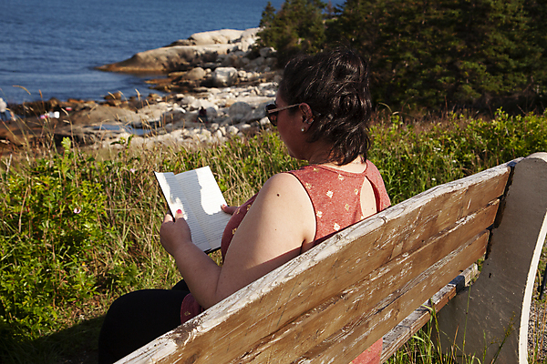 포토 JPG 해외이미지 라이프스타일 공원 행복 여유 캐나다 벤치 하늘 휴가 이야기 한명 사람 앉기 취미 야외 책 선글라스 독서 햇빛 평화 맑음 추위 읽기 싱글 페이지 양장본 포니테일 독립 진짜 혼자 문해 해외포토 1 헤어스타일 공공시설 감정 안경 컨셉 북아메리카 의자 모션 날씨 생활 태양 파일형식 이미지허브