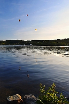 포토 JPG 해외이미지 실루엣 스포츠 여행 백그라운드 오렌지 교통시설 자연 하늘 아침 날씨 산 안테나 사람 사람없음 야외 물 파란색 컬러풀 태양 일출 일몰 자유 열기구 뜨거움 댐 항공 체코 풍선 넘어짐 해외포토 주간 자연요소 공공시설 유럽 컬러 교통 컨셉 과일 통신 항공교통 모션 촬영기법 노을 시설 생태계 파일형식 이미지허브