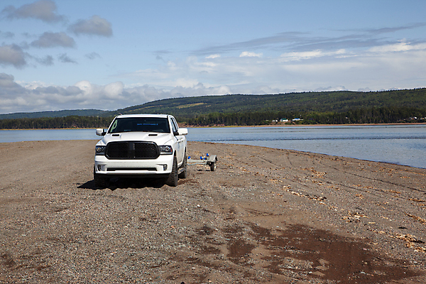 포토 JPG 해외이미지 나무 공원 여행 캐나다 교통시설 자연 하늘 취미 사람없음 야외 태양 평화 탐험 안개 조약돌 흰색 바퀴 준비 타이어 카약 주말 짐차 트레일러 비포장도로 울퉁불퉁 픽업 해외포토 자연요소 식물 공공시설 도로 컬러 교통 컨셉 북아메리카 자동차 날씨 돌_바위 수상스포츠 시설 생태계 파일형식 이미지허브