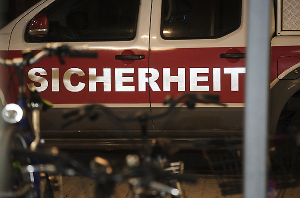 포토 JPG 해외이미지 회사 안전 사람없음 경제 손상 보호 위험 사건 예방 보안 보험 공급 해외포토 컨셉 비즈니스 파일형식 이미지허브