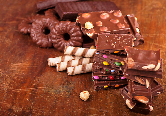 포토 JPG 해외이미지 백그라운드 사람없음 갈색 쌓기 과자 초콜릿 견과류 달콤 나무바닥 해외포토 컬러 모션 디저트 바닥 맛 파일형식 이미지허브