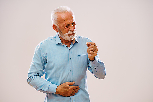 포토 JPG 해외이미지 스튜디오촬영 백인 손 남자 얼굴 셔츠 수염 건강 한명 사람 성인 파란색 알약 약 고통 회색 흰색 표현 잡기 비즈니스맨 주름 고민 문제 옛날 이슈 진짜 치프 해외포토 서양인 1 감정 컬러 상의 비즈니스 의학 모션 실내 신체부위 직장인 파일형식 이미지허브