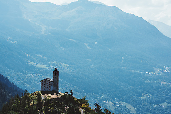 포토 JPG 주간 해외풍경 유럽풍경 자연 산 풍경 사람없음 야외 교회 숲 알프스 국내포토 자연요소 해외 유럽 종교건축 건물 생태계 파일형식