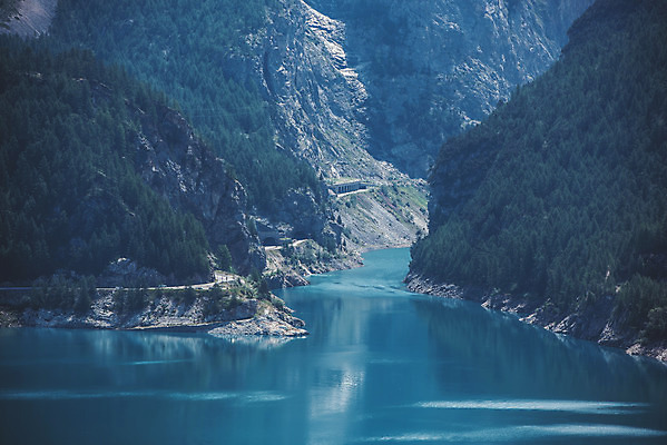 포토 JPG 주간 해외풍경 호수 여행 유럽풍경 자연 풍경 사람없음 야외 프랑스 소나무 알프스 지형 에메랄드색 국내포토 자연요소 나무 해외 유럽 컬러 생태계 파일형식