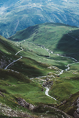 포토 JPG 주간 해외풍경 여행 유럽풍경 자연 산 풍경 사람없음 야외 계곡 프랑스 알프스 지형 국내포토 자연요소 해외 유럽 생태계 파일형식