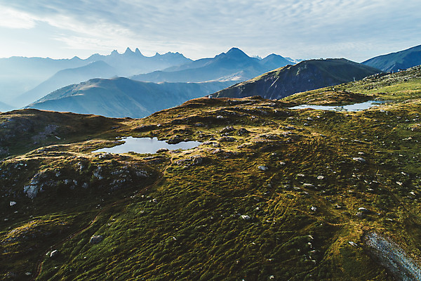포토 JPG 주간 구름 해외풍경 호수 여행 유럽풍경 자연 하늘 산 풍경 초원 사람없음 야외 반사 프랑스 연못 알프스 지형 국내포토 자연요소 해외 유럽 생태계 파일형식