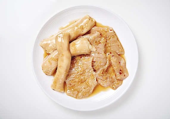포토 JPG 스튜디오촬영 음식 실내 누끼 사람없음 하이앵글 안주 흰배경 기호식품 곱창 막창 대창 특수부위 플랫레이 국내포토 뷰포인트 백그라운드 육류 내부 흰색 플랫 부위 파일형식