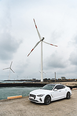 포토 JPG 주간 구름 바다 여행 자동차 자연 하늘 바람 한국 풍경 사람없음 야외 제주도 봄 에너지 풍력에너지 에코 해안도로 국내포토 자연요소 계절 아시아 도로 육상교통 날씨 환경 그린에너지 생태계 파일형식