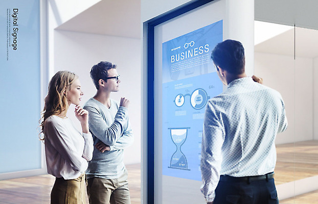 PSD 서양인 외국인 편집이미지 응시 여자 남자 비즈니스 회의 서기 사람 상반신 20대 성인 옆모습 뒷모습 세명 파란색 디지털 스크린 턱괴기 비즈니스맨 비즈니스우먼 집중 프레젠테이션 카피스페이스 디지털사이니지 이미지편집 시선 뷰포인트 컬러 컨셉 모션 인종 청년 공백 직장인 파일형식