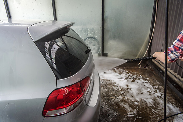 포토 JPG 주간 손 남자 자동차 한명 근접촬영 성인 야외 신체부위 청결 한국인 분사 세차 물뿌리기 분사기 세차장 차청소 성인남자한명만 손세차 셀프세차 국내포토 자연요소 1 육상교통 뷰포인트 모션 사람 동양인 위생 청소 남자한명만 성인남자만 파일형식