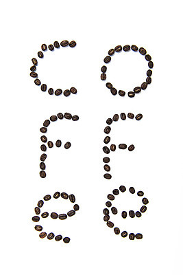 포토 JPG 스튜디오촬영 영어 커피 티타임 실내 누끼 사람없음 하이앵글 카페 원두 커피잔 오브젝트 흰배경 플랫레이 국내포토 문자 음료 뷰포인트 백그라운드 휴식 잔 내부 상점 흰색 플랫 파일형식