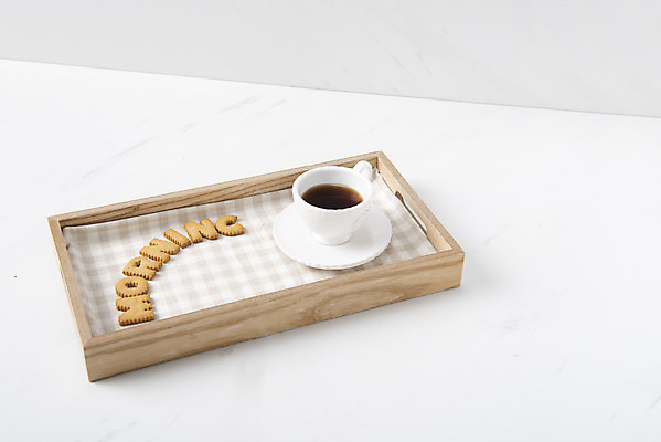 포토 JPG 스튜디오촬영 접시 알파벳 영어 티타임 실내 누끼 사람없음 쿠키 카페 커피잔 오브젝트 흰배경 원두커피 아메리카노 모닝 국내포토 문자 식기 커피 백그라운드 휴식 디저트 잔 내부 상점 흰색 파일형식