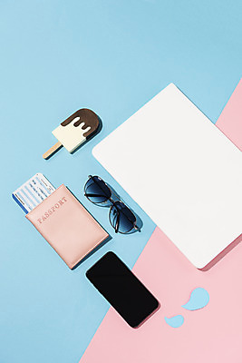 포토 JPG 스튜디오촬영 계절 종이 여행 백그라운드 비즈니스 휴가 아이스크림 실내 사람없음 여름 여름휴가 바캉스 노트북 스마트폰 하이앵글 컬러풀 티켓 계획 항공권 오브젝트 여권 막대아이스크림 플랫레이 국내포토 뷰포인트 컬러 컨셉 디저트 내부 전자제품 핸드폰 스마트기기 플랫 파일형식 여름_계절