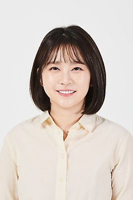 포토 JPG 스튜디오촬영 여학생 여자 행복 감정 대학생 실내 표정 한명 미소 누끼 근접촬영 상반신 20대 청년 성인 앞모습 한국인 즐거움 흰배경 성인여자한명만 국내포토 1 학생 뷰포인트 백그라운드 사람 동양인 내부 흰색 여자한명만 성인여자만 파일형식