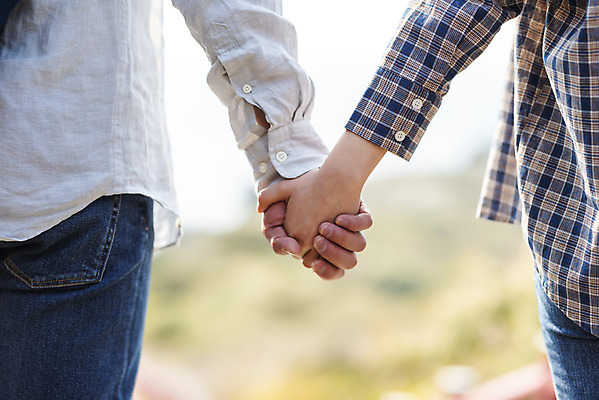 포토 JPG 주간 손 커플 여자 남자 여행 자연 아웃도어 사랑 사람 근접촬영 20대 성인 야외 두명 신체부위 30대 친구 제주도 손잡기 다정 봄 트래킹 한국인 국내여행 올레길 용머리해안 제주도여행 성인만 국내포토 자연요소 계절 감정 길 뷰포인트 컨셉 관계 모션 레저 한국 동양인 청년 장년 생태계 서귀포 파일형식