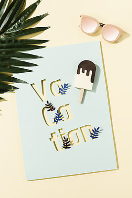 포토 JPG 스튜디오촬영 식물 문자 알파벳 영어 계절 하늘색 잎 나뭇잎 아이스크림 실내 타이포그라피 사람없음 초록색 여름 단어 여름휴가 바캉스 하이앵글 컬러풀 선글라스 야자수 페이퍼아트 오브젝트 막대아이스크림 열대잎 국내포토 나무 안경 뷰포인트 컬러 휴가 디저트 내부 파란색 파일형식 여름_계절