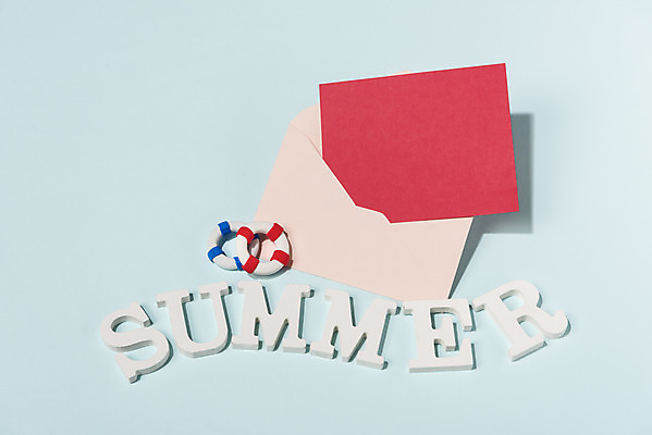 포토 JPG 스튜디오촬영 문자 알파벳 계절 종이 하늘색 편지봉투 실내 타이포그라피 사람없음 빨간색 여름 단어 여름휴가 바캉스 컬러풀 편지 오브젝트 점토 튜브 클레이아트 국내포토 영어 컬러 휴가 봉투 내부 파란색 공예 파일형식 여름_계절