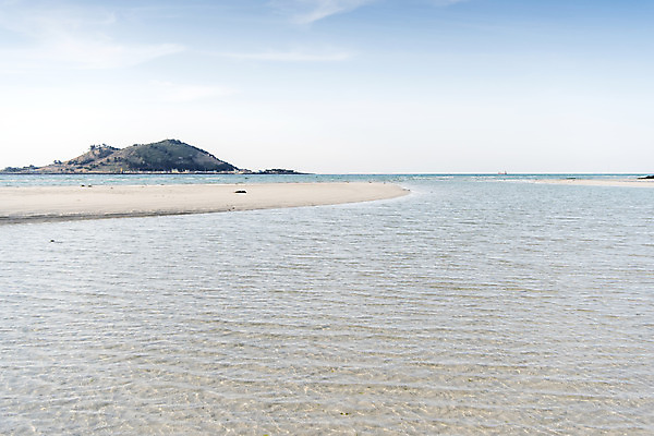 포토 JPG 주간 구름 섬 여행 자연 하늘 한국 풍경 사람없음 야외 제주도 맑음 봄 금능해수욕장 국내포토 자연요소 계절 아시아 날씨 해수욕장 생태계 파일형식
