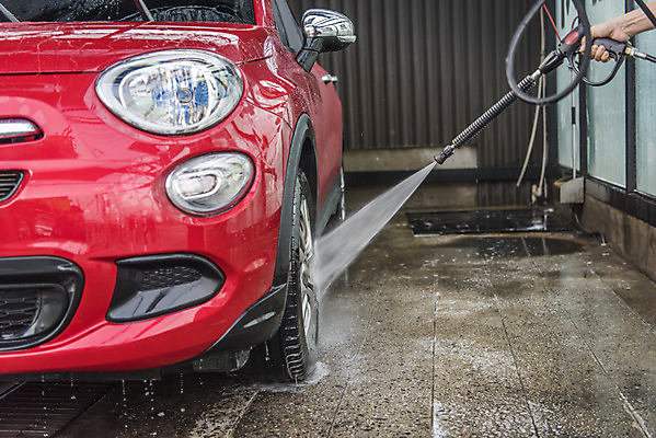 포토 JPG 주간 손 남자 자동차 한명 서기 들기 성인 야외 신체부위 청결 한국인 닦기 분사 세차 물뿌리기 분사기 세차장 차청소 성인남자한명만 손세차 셀프세차 국내포토 자연요소 1 육상교통 모션 사람 동양인 위생 청소 남자한명만 성인남자만 파일형식