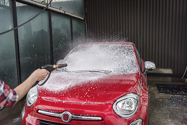 포토 JPG 주간 손 남자 자동차 한명 성인 야외 신체부위 청결 거품 한국인 뿌리기 닦기 분사 세차 분사기 세차장 차청소 성인남자한명만 손세차 셀프세차 국내포토 자연요소 1 육상교통 모션 사람 동양인 위생 청소 남자한명만 성인남자만 파일형식