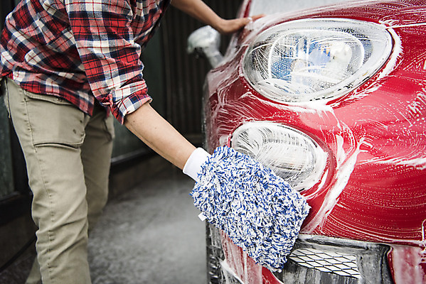 포토 JPG 주간 남자 자동차 한명 성인 야외 옆모습 청결 거품 한국인 하반신 닦기 세차 세차장 손걸레 차청소 성인남자한명만 손세차 셀프세차 국내포토 자연요소 1 육상교통 뷰포인트 모션 사람 동양인 위생 청소 걸레 남자한명만 성인남자만 파일형식