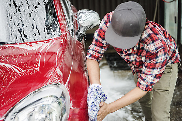 포토 JPG 주간 남자 자동차 한명 서기 상반신 성인 야외 옆모습 청결 거품 한국인 닦기 세차 세차장 손걸레 차청소 성인남자한명만 손세차 셀프세차 국내포토 자연요소 1 육상교통 뷰포인트 모션 사람 동양인 위생 청소 걸레 남자한명만 성인남자만 파일형식