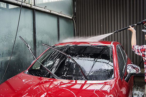 포토 JPG 주간 손 남자 자동차 한명 성인 야외 신체부위 청결 한국인 뿌리기 닦기 분사 세차 물뿌리기 분사기 세차장 차청소 성인남자한명만 손세차 셀프세차 국내포토 자연요소 1 육상교통 모션 사람 동양인 위생 청소 남자한명만 성인남자만 파일형식