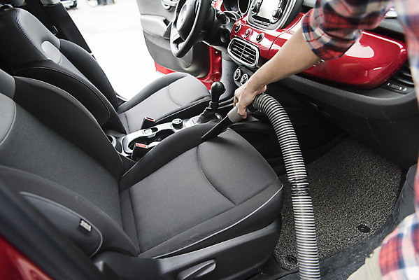 포토 JPG 주간 손 남자 자동차 한명 성인 야외 신체부위 청결 한국인 청소기 닦기 차안 세차 세차장 차청소 성인남자한명만 손세차 셀프세차 실내세차 국내포토 자연요소 1 육상교통 모션 사람 동양인 전자제품 위생 청소도구 청소 남자한명만 성인남자만 파일형식