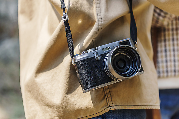 포토 JPG 주간 커플 여자 남자 여행 유적지 자연 한국 풍경 근접촬영 성인 야외 두명 아웃포커스 제주도 카메라 봄 한국인 역사 국내여행 제주도여행 성인만 다크투어리즘 43유적지 셋알오름 일제동굴진지 셋알오름일제동굴진지 국내포토 자연요소 계절 아시아 뷰포인트 고건축 관계 촬영기법 사람 동양인 전자제품 문화재 생태계 오름 서귀포 파일형식