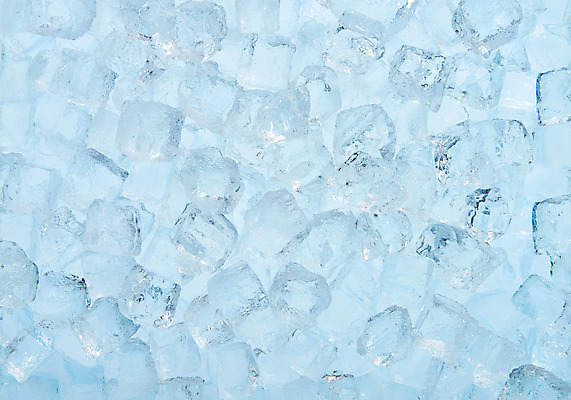포토 JPG 스튜디오촬영 백그라운드 실내 사람없음 파란색 얼음 여러개 투명 차가움 시원함 오브젝트 얼음조각 국내포토 자연요소 컬러 다수 내부 파일형식