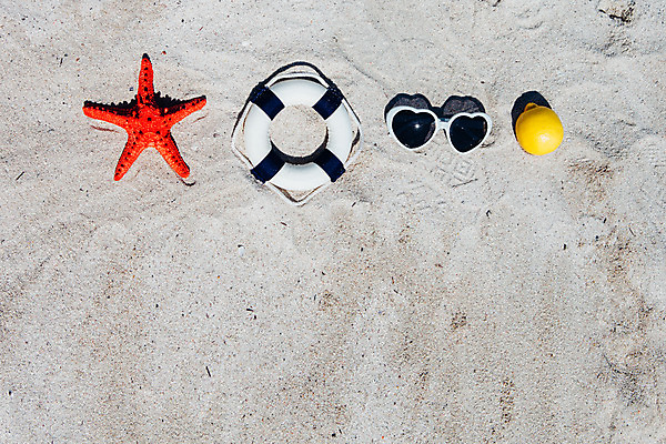 포토 JPG 주간 불가사리 바캉스용품 해변 사람없음 야외 여름 여름휴가 바캉스 하이앵글 모래사장 선글라스 제주도 맑음 레몬 오브젝트 튜브 김녕해수욕장 국내포토 자연요소 계절 안경 바다 뷰포인트 과일 날씨 휴가 극피동물 한국 해수욕장 파일형식 여름_계절