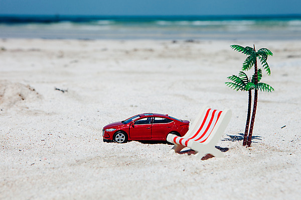 포토 JPG 주간 자동차 해변 사람없음 야외 아웃포커스 여름 여름휴가 바캉스 모래사장 야자수 제주도 맑음 오브젝트 선베드 김녕해수욕장 국내포토 자연요소 나무 계절 육상교통 바다 의자 날씨 휴가 한국 촬영기법 해수욕장 파일형식 여름_계절