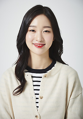 포토 JPG 스튜디오촬영 여학생 여자 행복 대학생 실내 표정 한명 미소 누끼 근접촬영 상반신 20대 성인 앞모습 청춘 한국인 즐거움 흰배경 여대생 성인여자한명만 국내포토 1 학생 감정 뷰포인트 백그라운드 컨셉 사람 동양인 청년 내부 흰색 여자한명만 성인여자만 파일형식